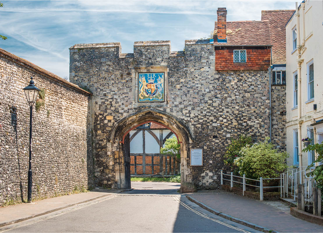 Cathedral gate